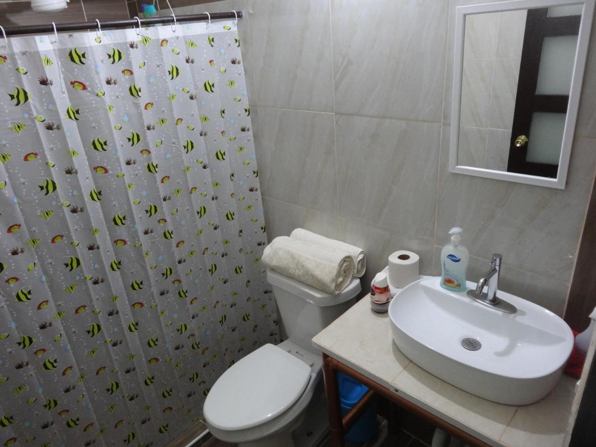 Habitaciones-Comodas-Aire-Wifi-Tv-Cerca De Playa-!!Excelente Precio II Manzanillo Esterno foto