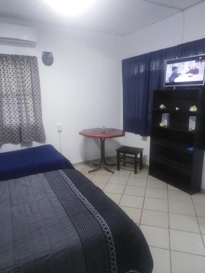 Habitaciones-Comodas-Aire-Wifi-Tv-Cerca De Playa-!!Excelente Precio II Manzanillo Esterno foto