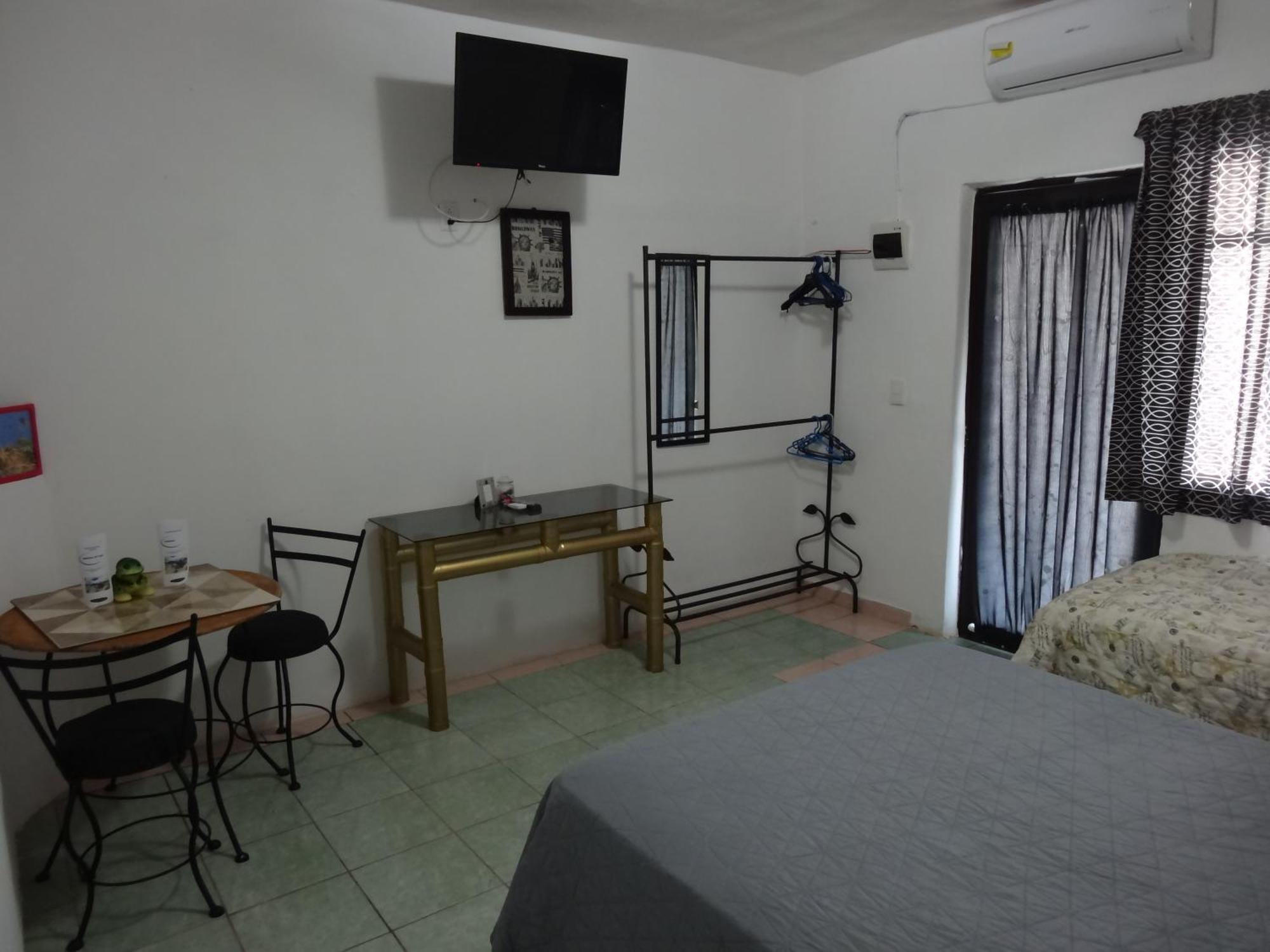 Habitaciones-Comodas-Aire-Wifi-Tv-Cerca De Playa-!!Excelente Precio II Manzanillo Esterno foto